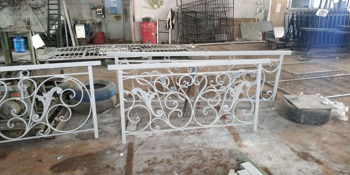 Balkon & Tangga Tempa BLKI - Dokumentasi Proyek